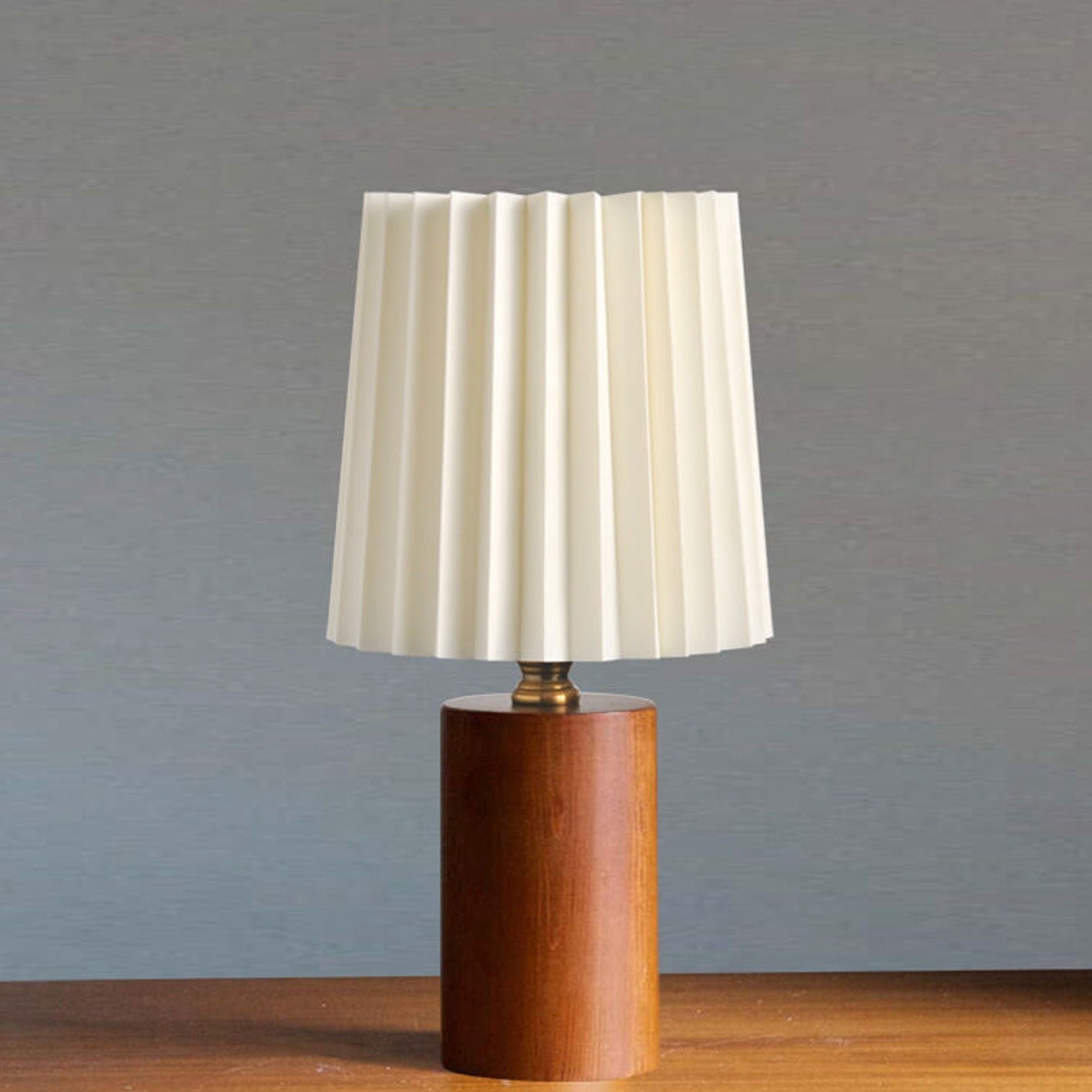 Vintage Korean Pleated Column Solid Wood Base 1-Light Table Lamp Lumendat
