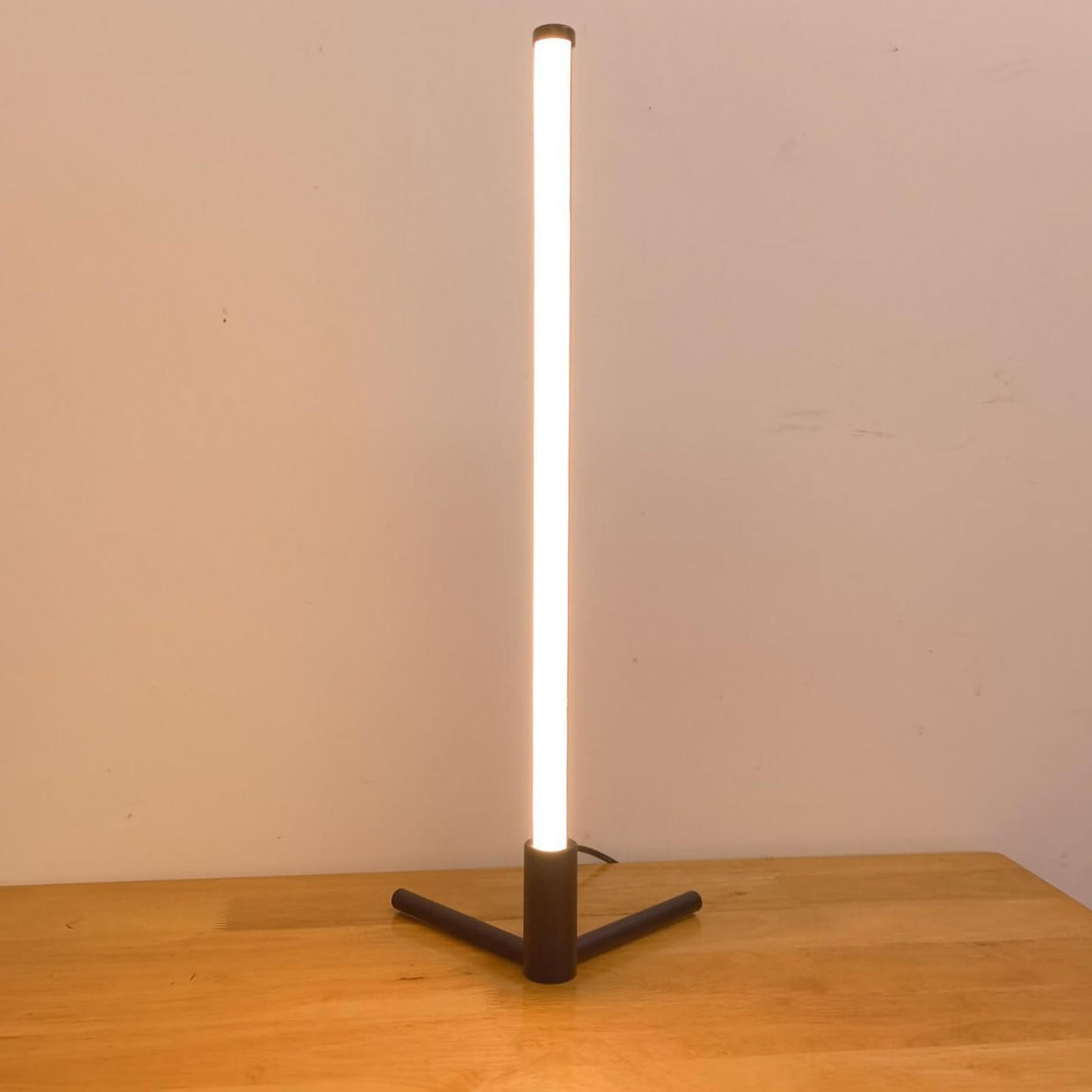 Minimalist Creative Bar LED Night Light Table Lamp Lumendat