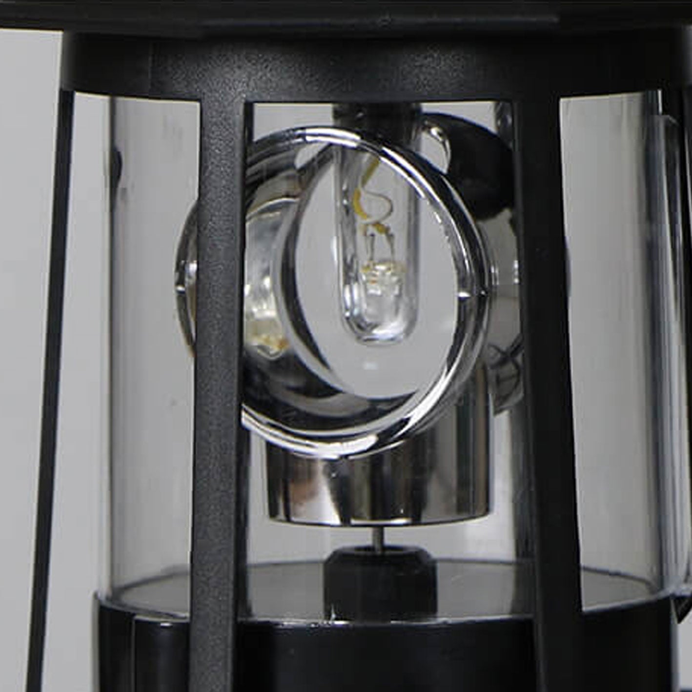 Creative Solar Rotating Tower Resin Hardware LED Garden Decoration Landscape Light Lumendat