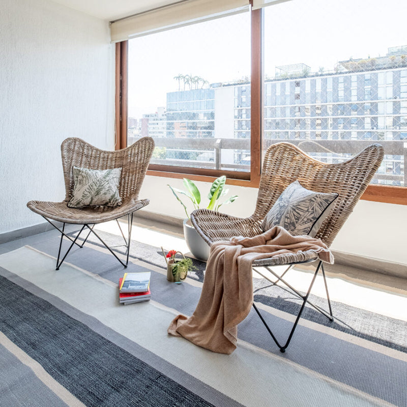 Contemporary Scandinavian Handwoven Rattan Lounge Chair - Accent Chair With Ergonomic Backrest & Iron Base For Boutique Indoor & Outdoor Spaces Lumendat