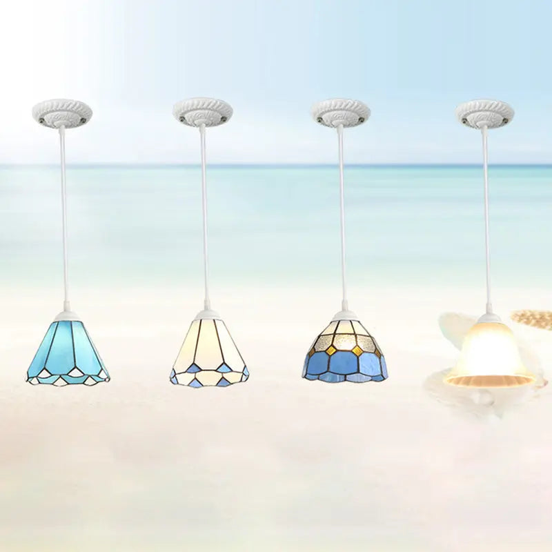 Traditional Tiffany Metal Glass 1 - Light Pendant Light for Dining Room BulbSquare