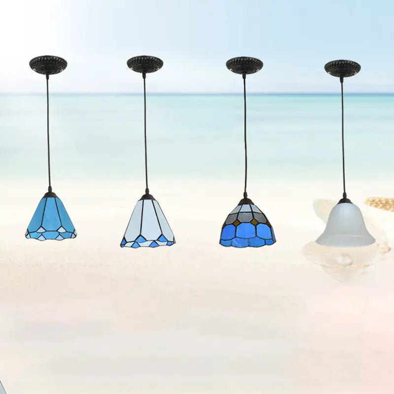 Traditional Tiffany Metal Glass 1 - Light Pendant Light for Dining Room BulbSquare