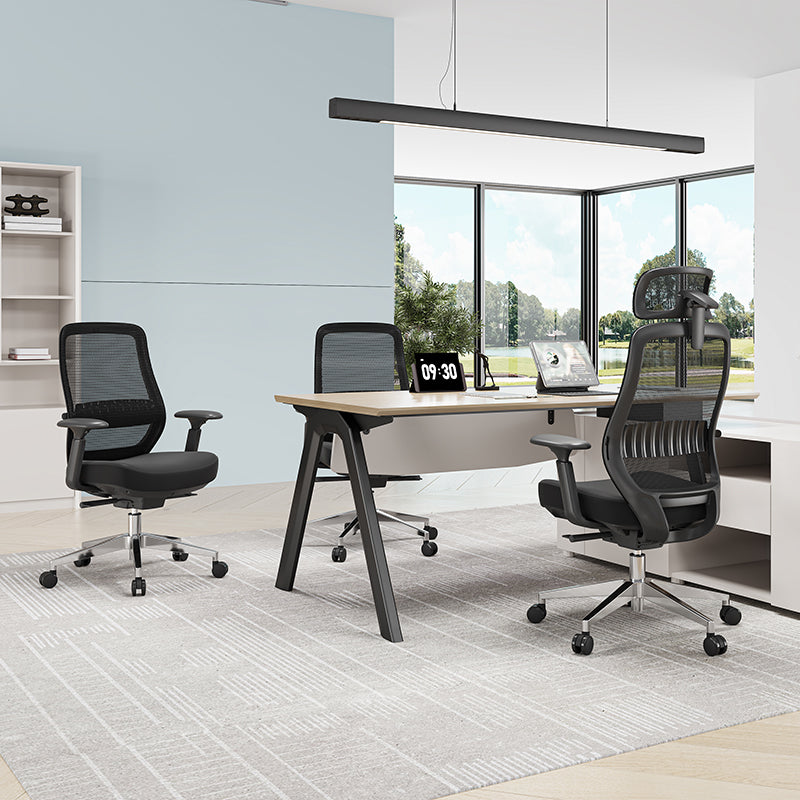 Modern Minimalist Black Executive Office Chair: Ergonomic Design-Swivel Height-Adjustable Gaming Chair For Home Office Lumendat