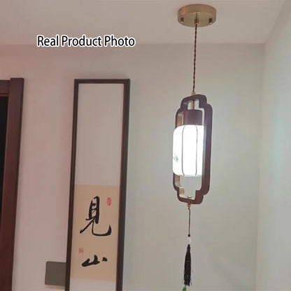 Traditional Chinese Hardware Solid Wood Fabric Lantern 1-Light Pendant Light For Living Room & Bedroom