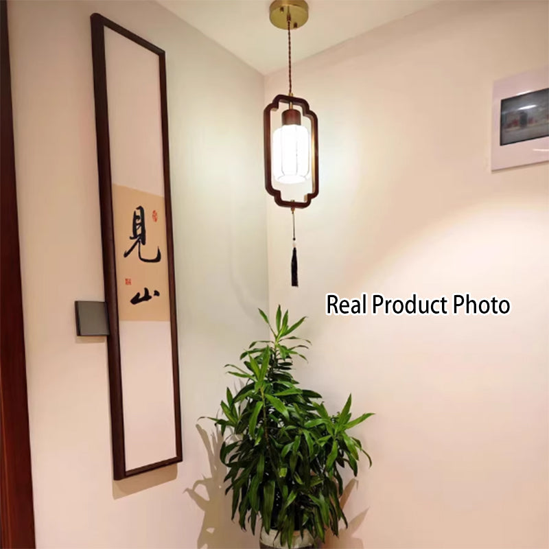 Traditional Chinese Hardware Solid Wood Fabric Lantern 1-Light Pendant Light For Living Room & Bedroom