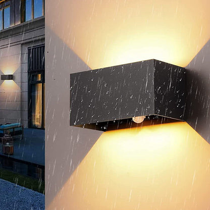 Modern Minimalist Aluminum Rectangular LED Wall Sconce Lamp For Outdoor Patio