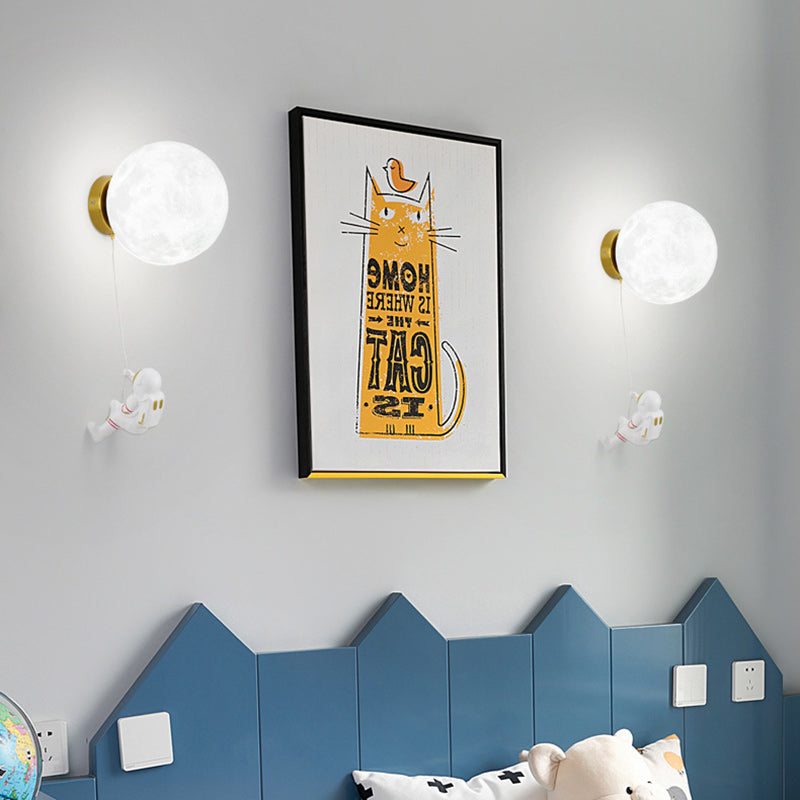Lumendat Modern Art Deco PLA Resin Iron Astronaut Planet Design 1-Light Wall Sconce Lamp For Bedroom & Living Room Lumendat