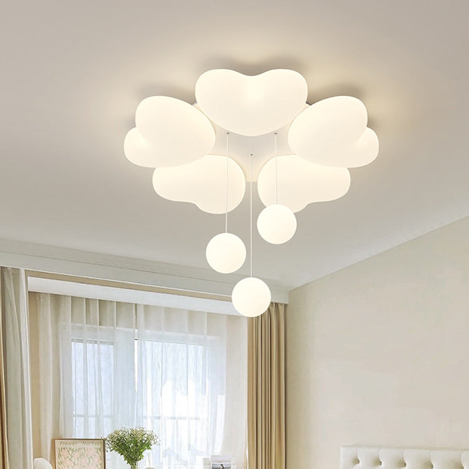 Contemporary Creative Iron Cream Heart-Shaped Round LED Flush Mount Ceiling Light For Bedroom