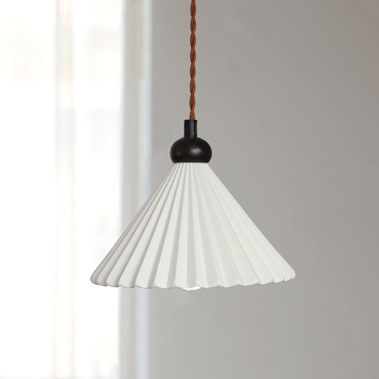 Traditional Vintage Cone Pleated Ceramic Shade Wood 1-Light Pendant Light For Living Room
