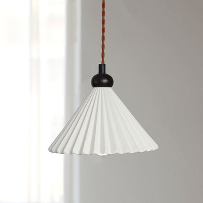 Traditional Vintage Cone Pleated Ceramic Shade Wood 1-Light Pendant Light For Living Room