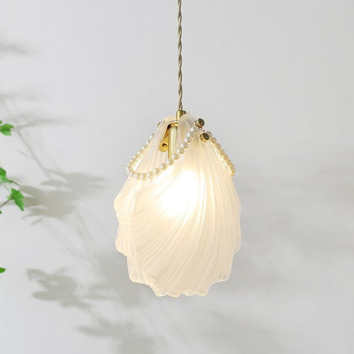 Contemporary Coastal Shell Iron Glass 1-light Pendant Light for Living Room