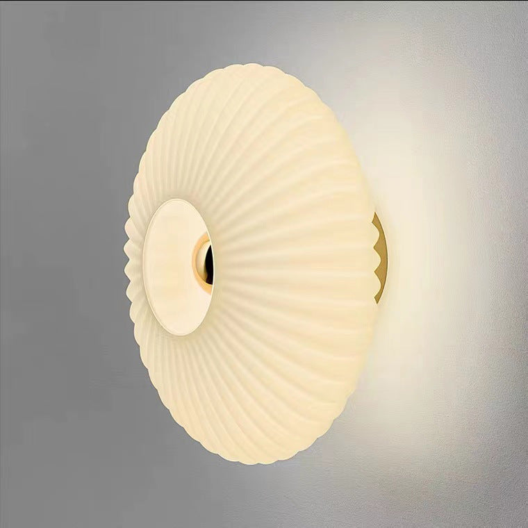 Contemporary Retro Round Iron Glass 1-Light Wall Sconce Lamp For Living Room