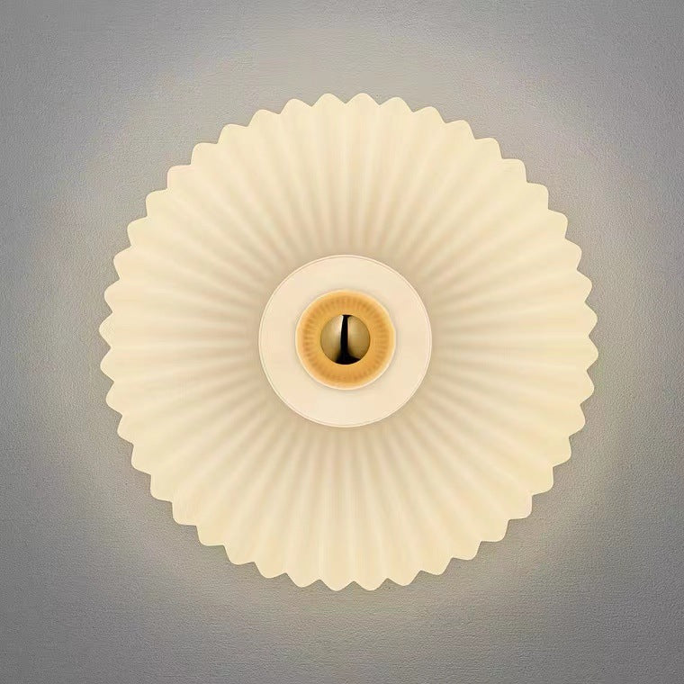 Contemporary Retro Round Iron Glass 1-Light Wall Sconce Lamp For Living Room