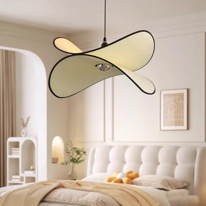Traditional French Potato Chip Shape Iron Fabric 1-Light Pendant Light For Bedroom
