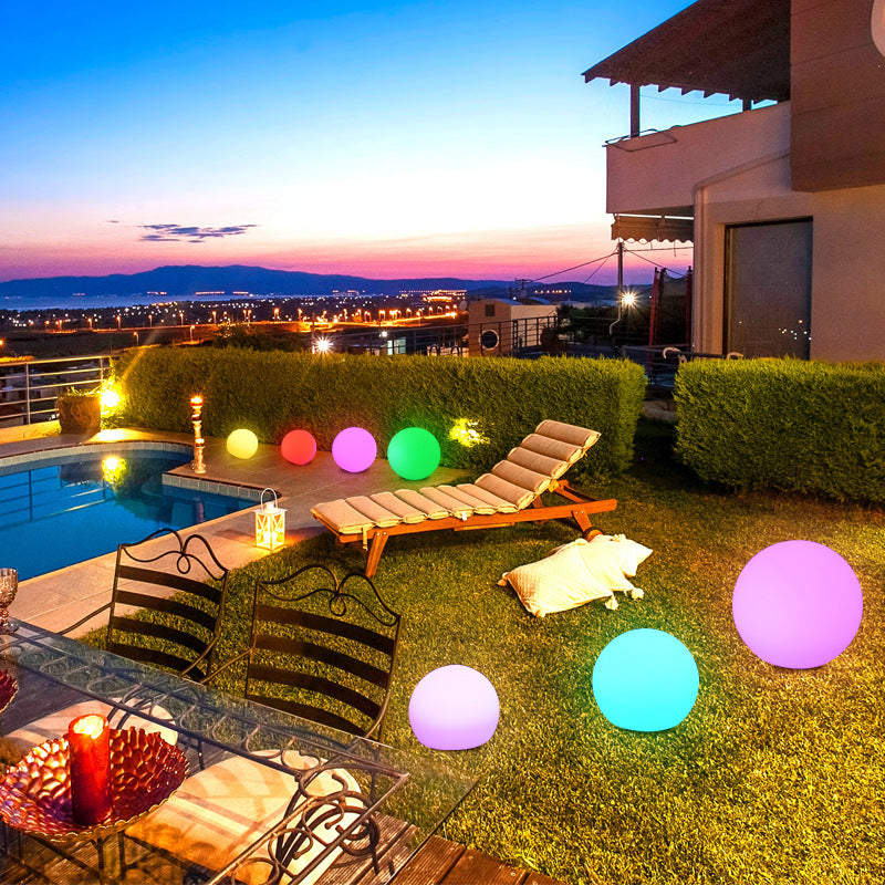 Modern Minimalist Solar Waterproof Globe Plastic PE LED Outdoor Lawn Landscape Light For Garden Lumendat