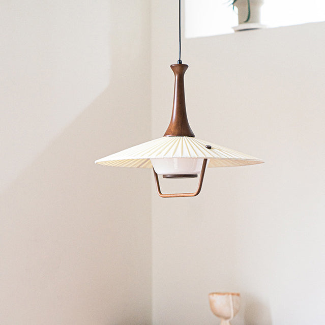 Traditional Vintage Pleated Fabric Hat Shade Solid Wood Iron 1-Light Pendant Light For Living Room