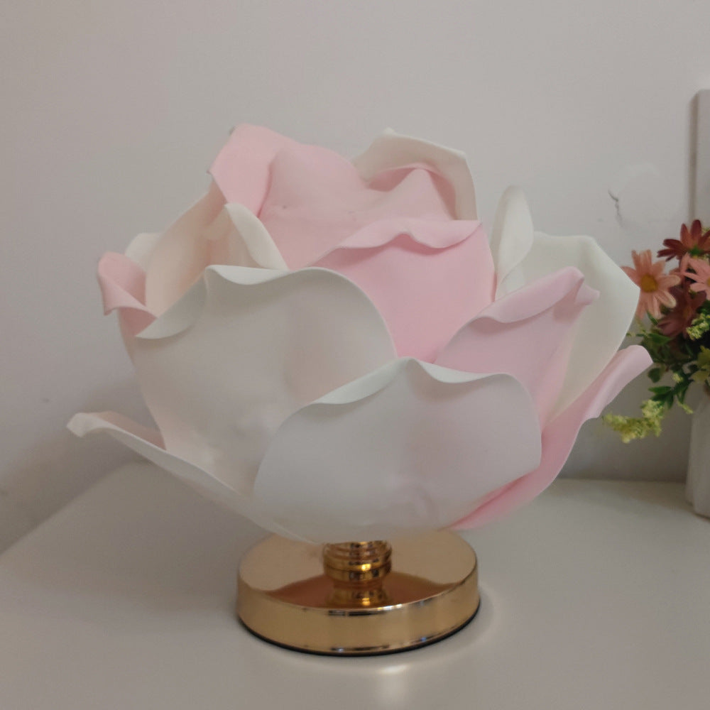 Contemporary Creative Lotus Flower Fabric Hardware 1-Light Table Lamp For Bedroom Lumendat