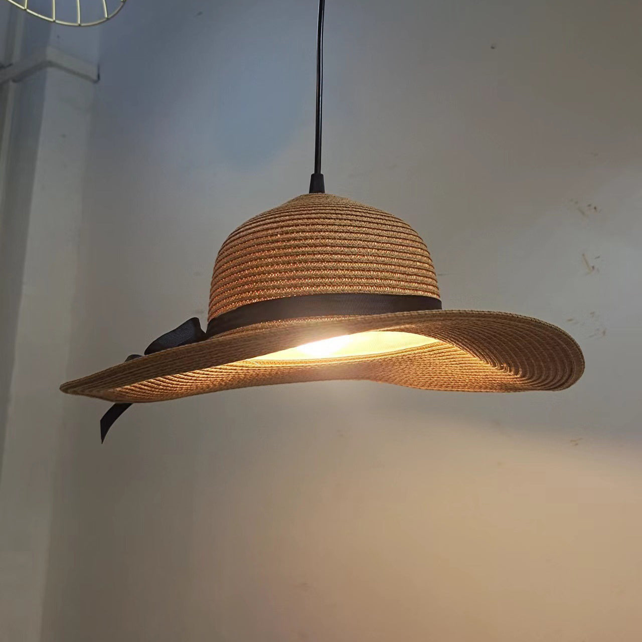 Contemporary Creative Hat Shape Round Straw Vine 1-Light Pendant Light For Living Room