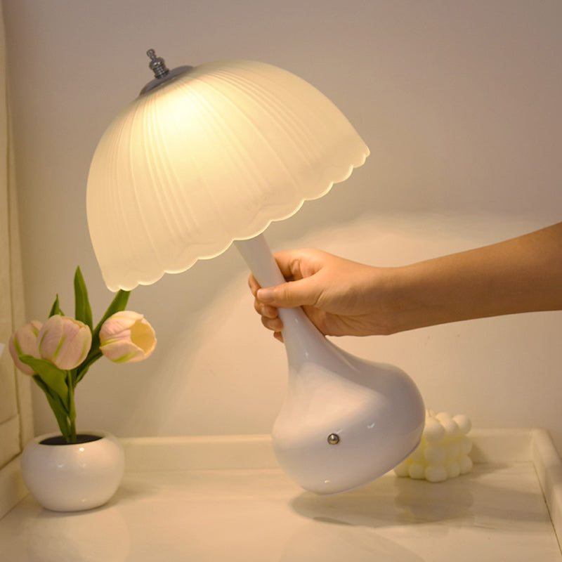 Traditional French Dome Glass Iron LED Table Lamp For Bedroom Lumendat
