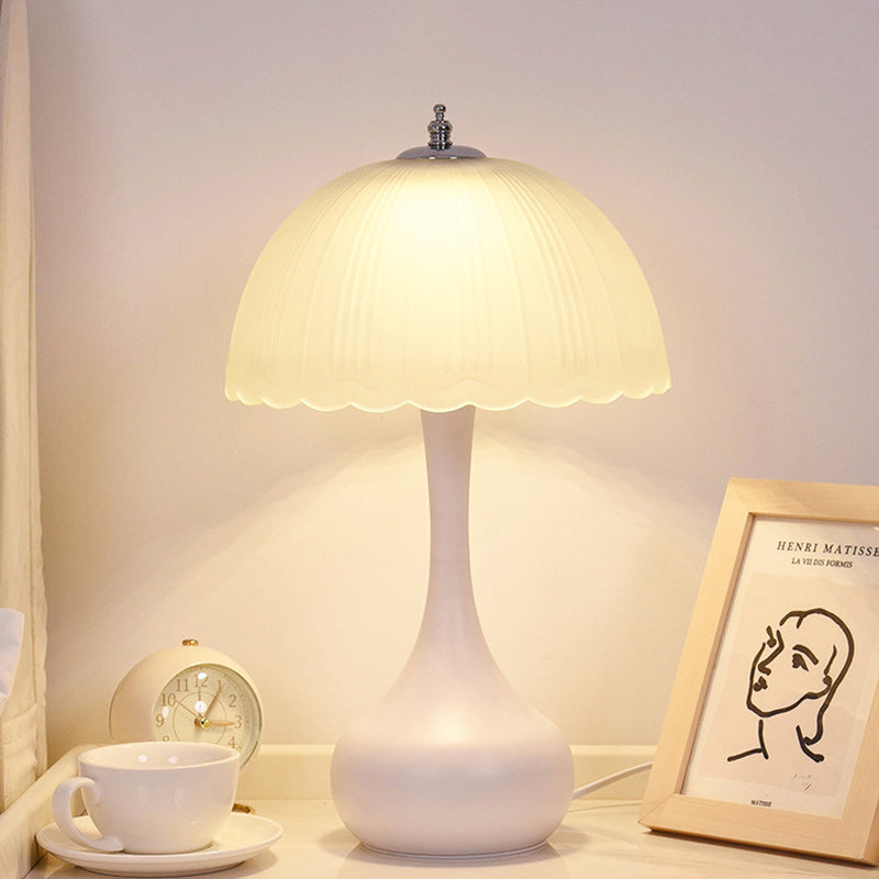 Traditional French Dome Glass Iron LED Table Lamp For Bedroom Lumendat