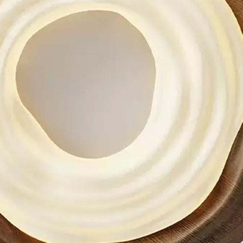 Traditional Vintage Woodgrain Round Iron PE LED Flush Mount Ceiling Light For Bedroom