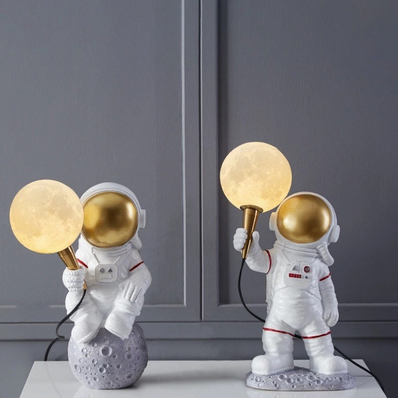 Creative Kids Table Lamp – 1-Light Cartoon Astronaut Resin Lamp for Bedroom Lumendat
