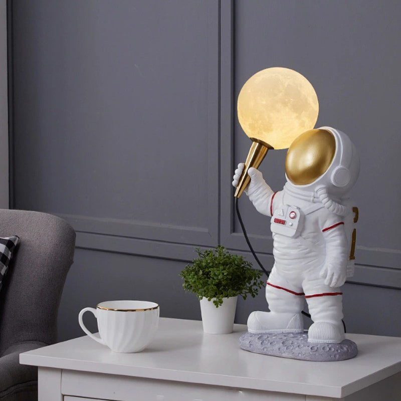 Creative Kids Table Lamp – 1-Light Cartoon Astronaut Resin Lamp for Bedroom Lumendat