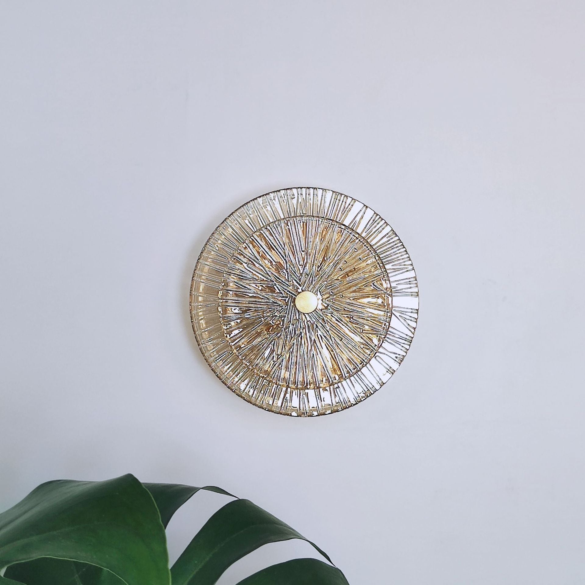 Modern Luxury Round Metal Glass LED Wall Sconce Lamp For Living Room
