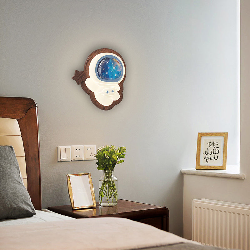 Lumendat Modern Art Deco Spaceman PE Rubberwood LED Kids Wall Sconce Lamp For Living Room Lumendat