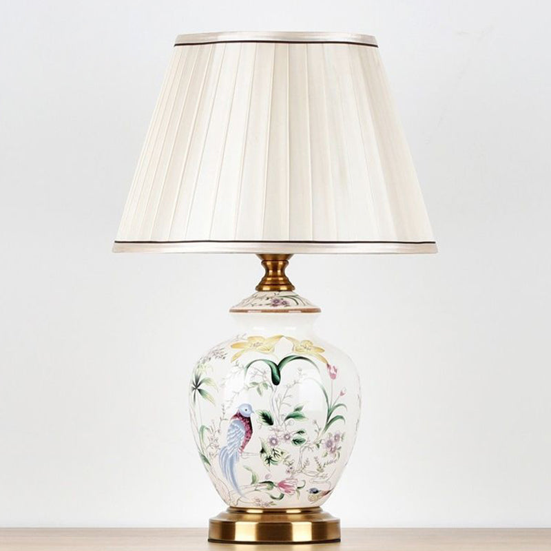 Traditional Chinese Patterned Bird Scalloped Round Fabric Ceramic 1-Light Table Lamp For Living Room Lumendat