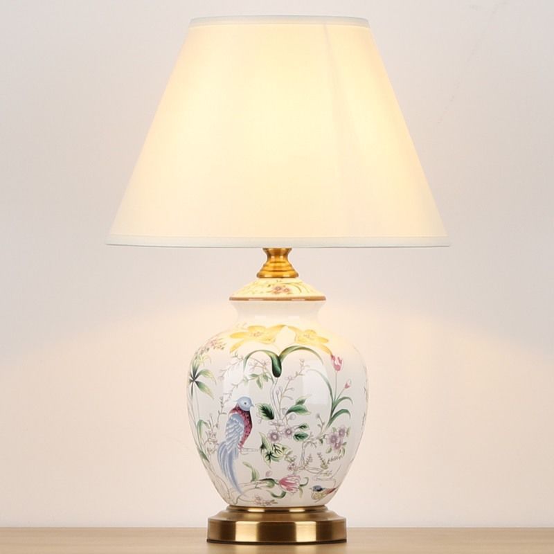 Traditional Chinese Patterned Bird Scalloped Round Fabric Ceramic 1-Light Table Lamp For Living Room Lumendat