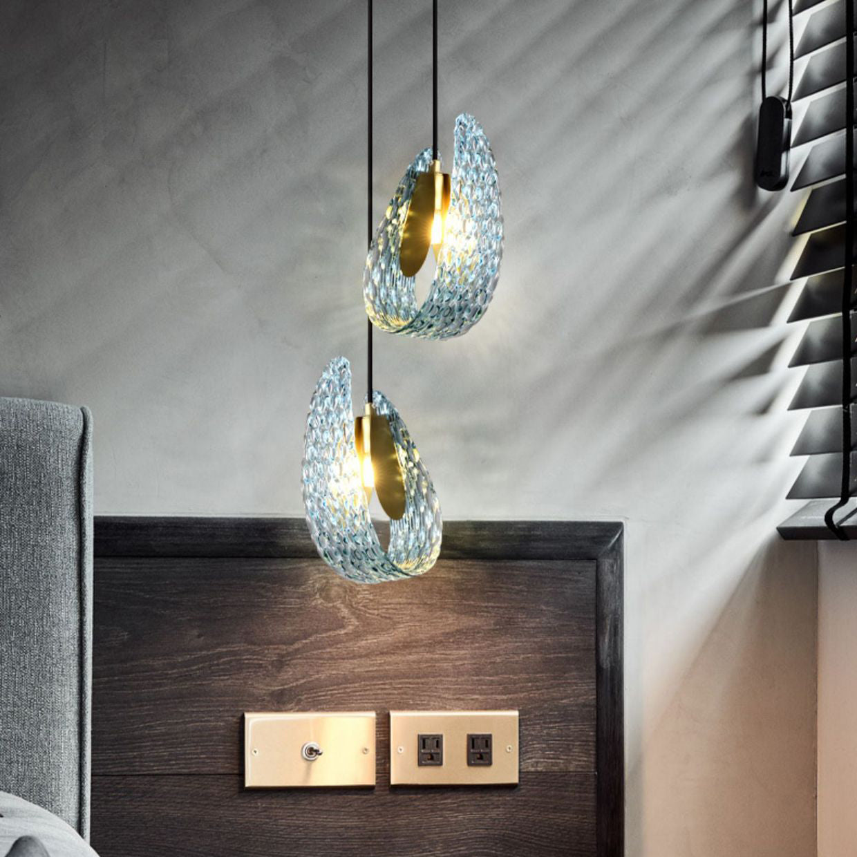 Modern Luxury Copper Glass Flake Petal 1/2 Light Pendant Light for Dining Room BulbSquare