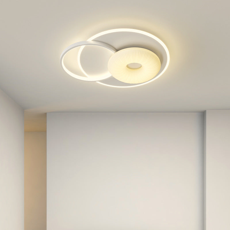 Contemporary Nordic Metal Pe Flower Triangle Round LED Flush Mount Ceiling Light for Bedroom