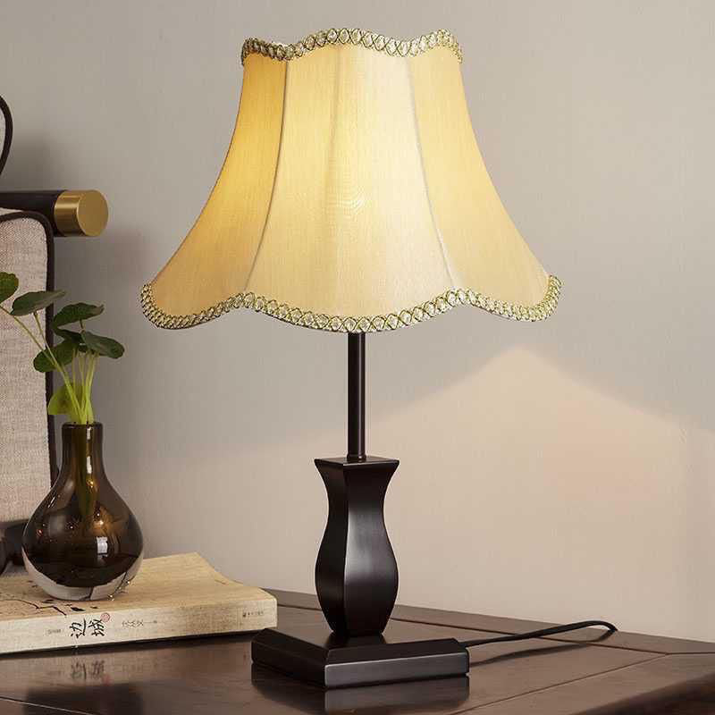 Contemporary Retro Wood Fabric Drum 1-Light Table Lamp For Bedside Lumendat