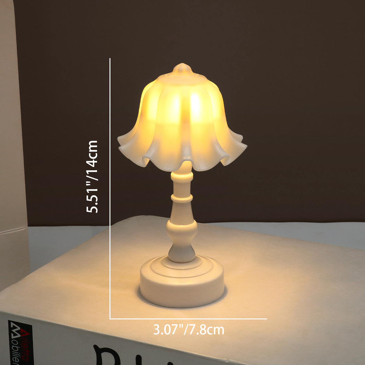 Contemporary Nordic Battery ABS Flower Pleated LED Table Lamp Night Light For Bedside Lumendat