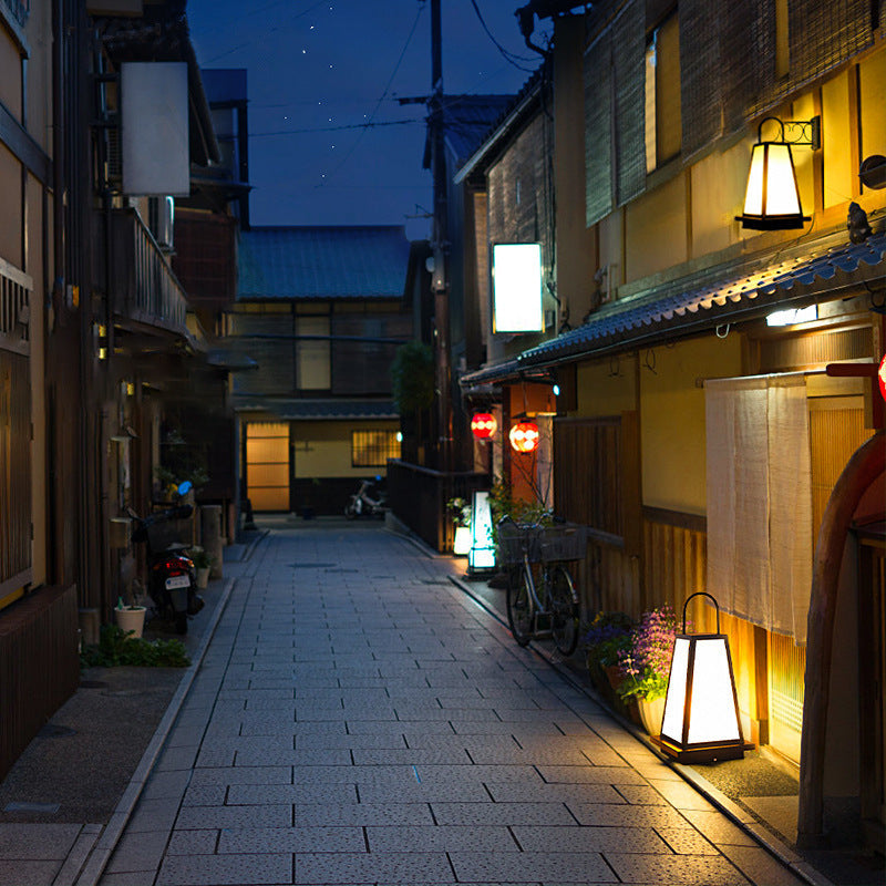 Traditional Japanese Solar Waterproof Stainless Steel Acrylic Trapezoidal Honeycombed Lantern LED Outdoor Light Landscape Lighting For Garden Lumendat