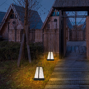 Traditional Japanese Solar Waterproof Stainless Steel Acrylic Trapezoidal Honeycombed Lantern LED Outdoor Light Landscape Lighting For Garden Lumendat