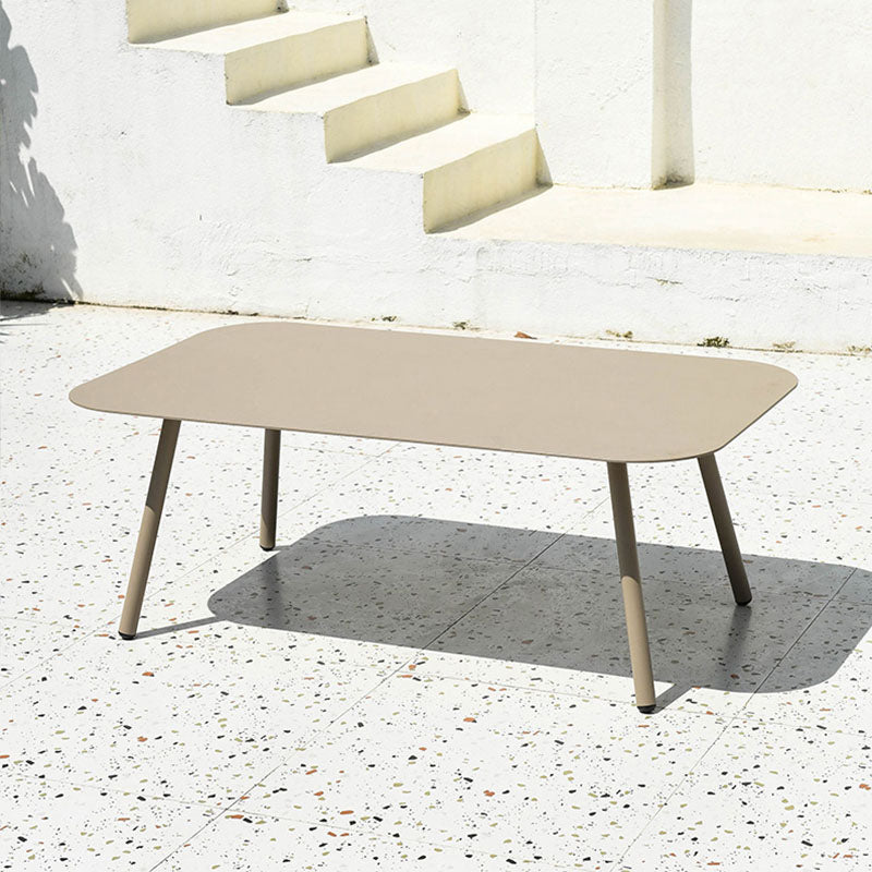Minimalist Aluminum Outdoor Coffee Table - Sturdy 4-Leg Support & Rounded Corner Design For Outdoor Patios & Gardens Lumendat