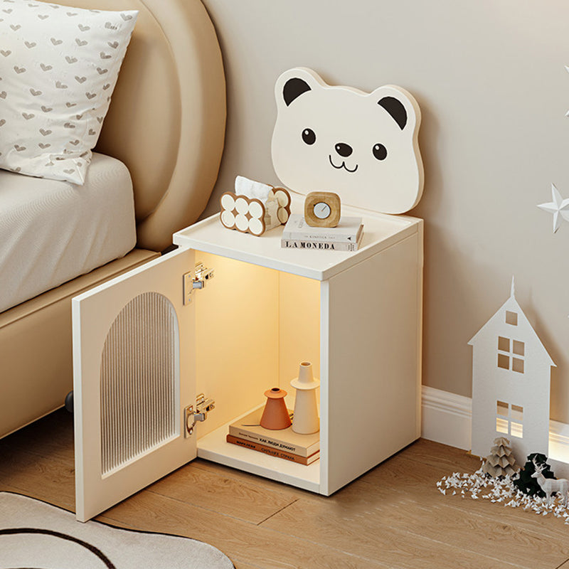 Lumendat Modern Minimalist Eco-Friendly Vacuum-Formed Panel Fluted Glass Cartoon Bear Rectangular Kids Magnetic USB Charging Sensor Light Nightstand 1 Lumendat