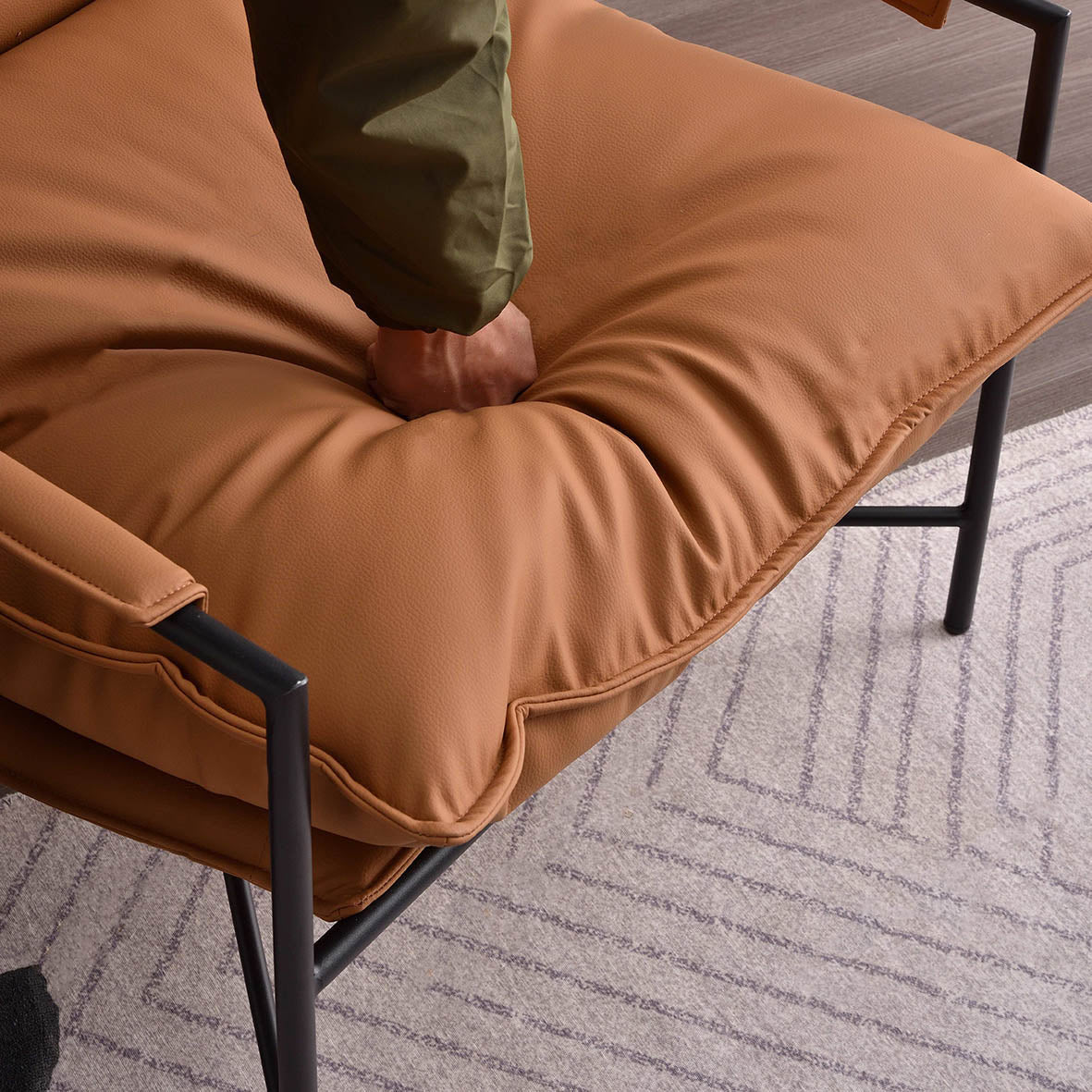 Edgy Industrial-Style Accent Chair - Multi-Scene Adaptable Backrest Armrest Chair For Living Room & Bedroom Lumendat