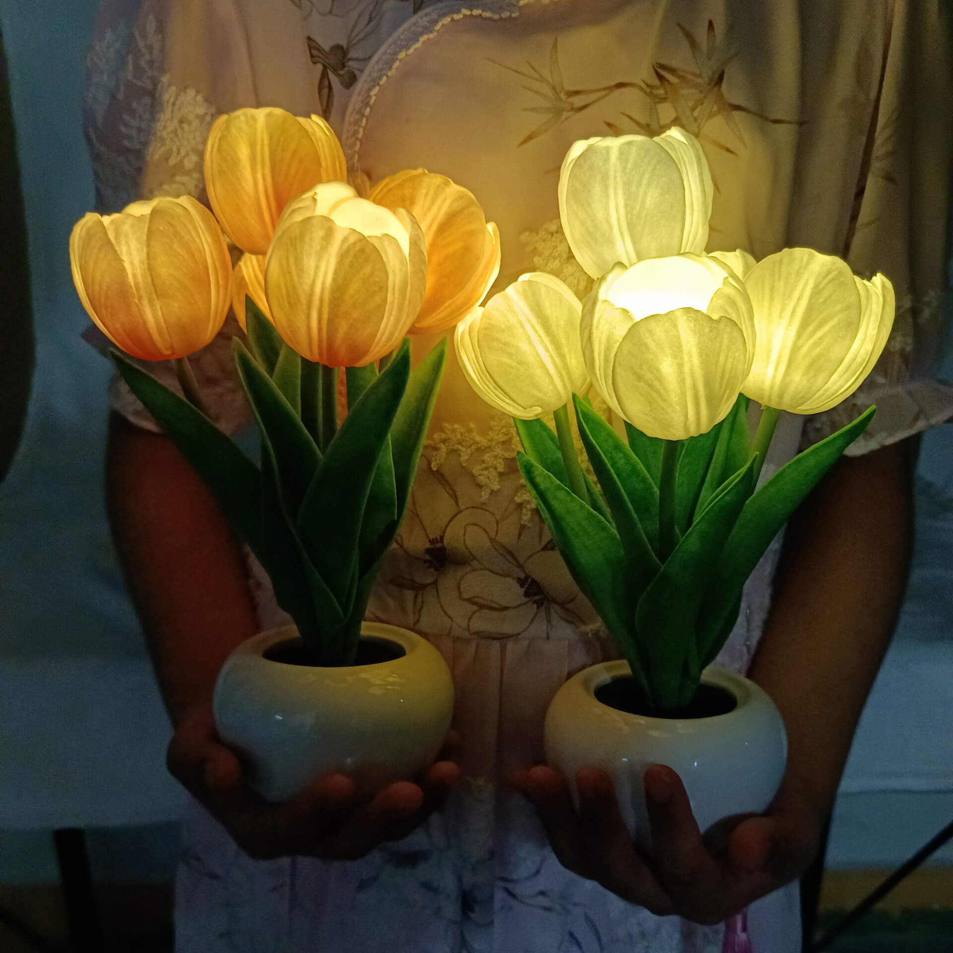Modern Creative Simulation Tulip Peony LED Night Light Table Lamp Lumendat