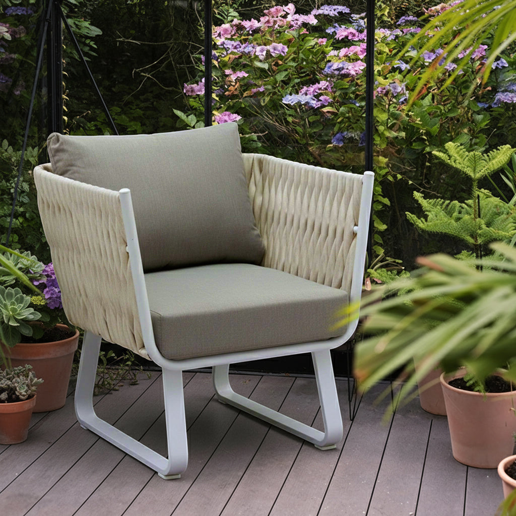 Fresh Vibe Coastal Outdoor Accent Chair - 1-Seater Weather-Resistant Outdoor Chair For Outdoor Patio & Garden Lumendat