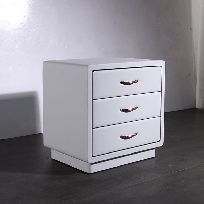 Modern Soft Ivory Faux Leather Bedside Cabinet - Gold Metal Pulls Nightstand With 3 Drawers For Bedroom Lumendat