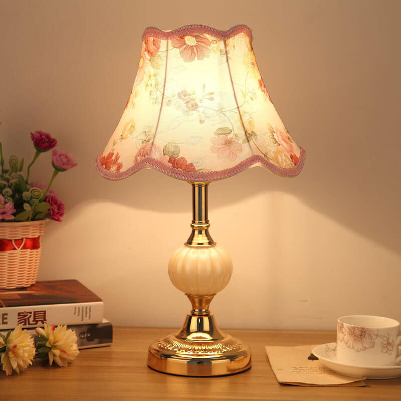 Nordic Vintage Floral Glass Fabric 1-Light Table Lamp Lumendat