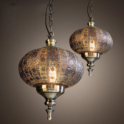 Traditional Colonial Lantern Iron 1-light Pendant Light for Living Room
