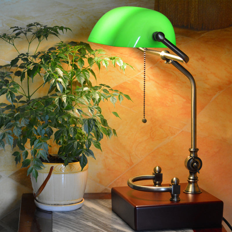 Traditional Vintage Square Green Shade Glass Solid Wood Iron 1-Light Table Lamp For Living Room Lumendat