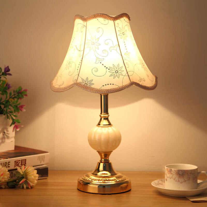 Nordic Vintage Floral Glass Fabric 1-Light Table Lamp Lumendat