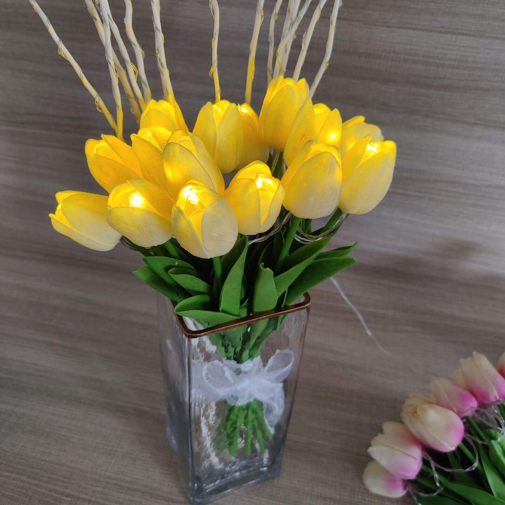 Tiffany-Style Tulip Flower Decoration LED Table Lamp Lumendat