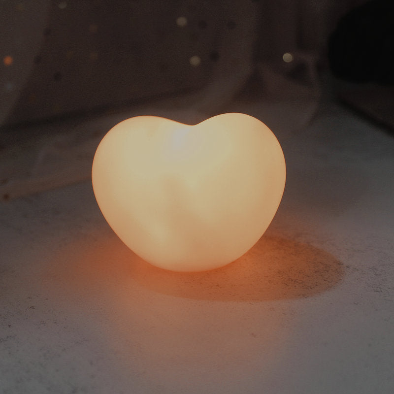 Contemporary Creative Rubber Coating Heart LED Night Light Table Lamp For Bedroom Lumendat