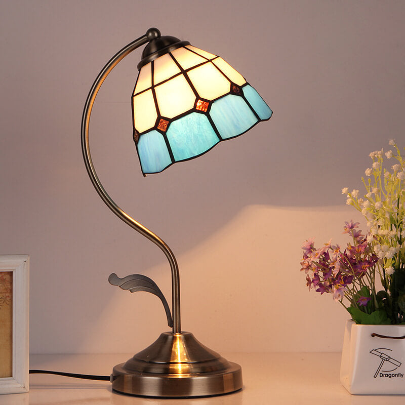 European Vintage Tiffany Round Head Glass Hardware 1-Light Table Lamp Lumendat